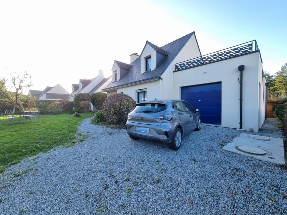 Maison calme, 8 pers., proche mer à Penvins, 3 chambres - FR-1-775-11 House in Brittany