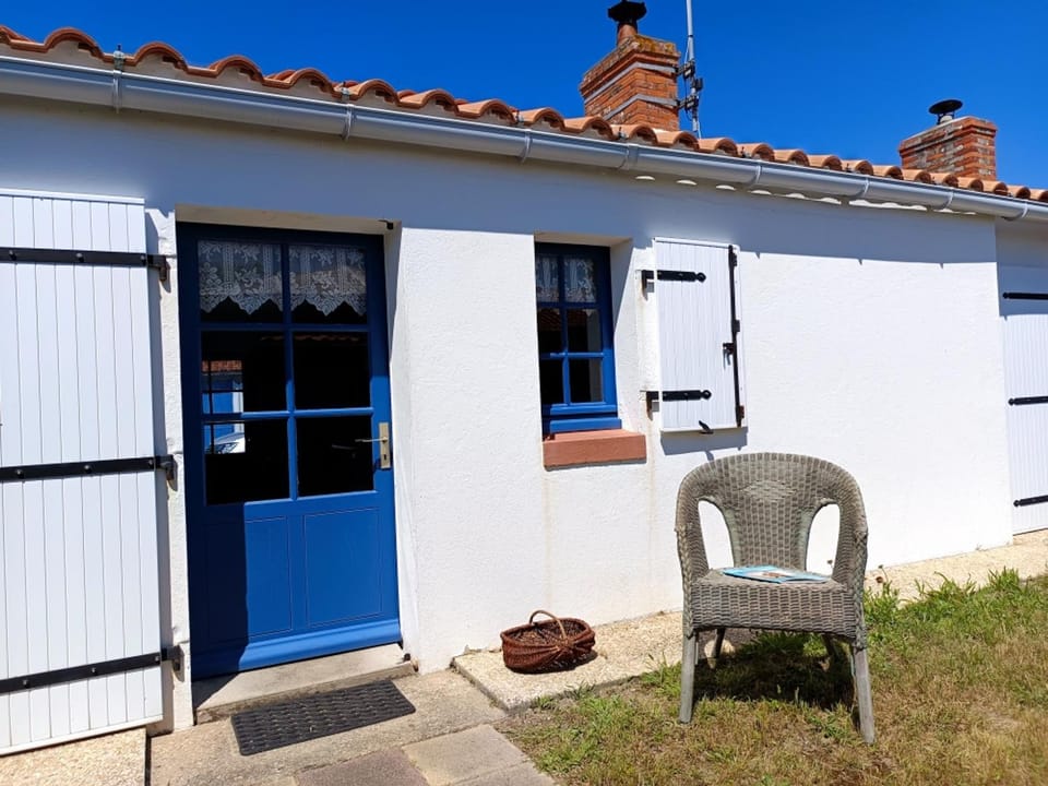 Maison vendéenne avec jardin clos, plage à 700m, animaux admis - 4 pers - FR-1-540-308 House in Notre-Dame-de-Monts