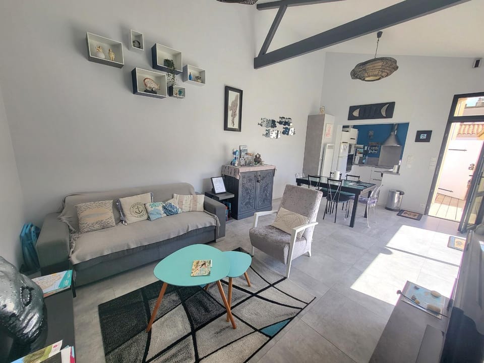 Maison rénovée avec jardin et terrasse au cœur de La Chaume, proche plage, WiFi - FR-1-92-944 House in Les Sables-d'Olonne