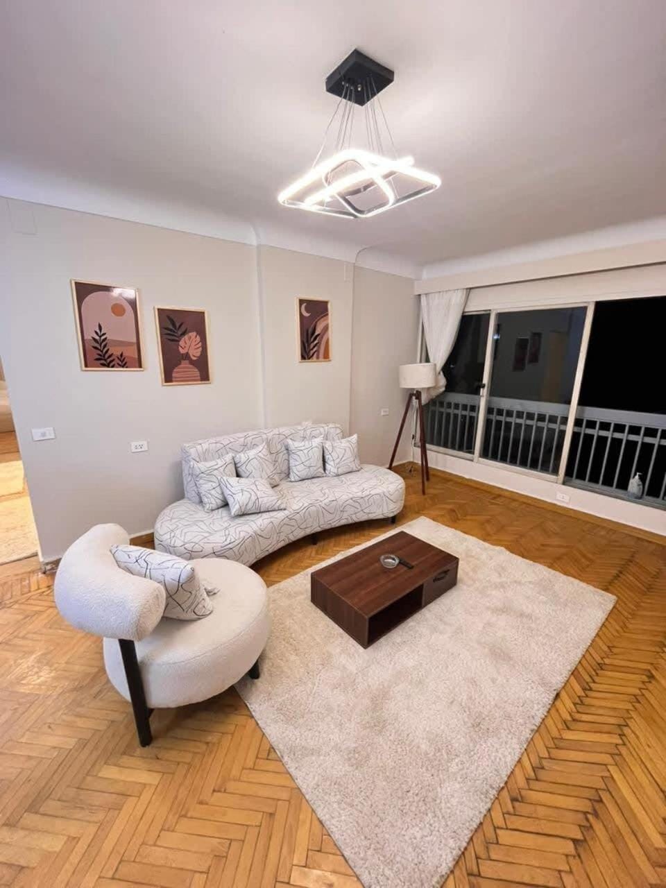 Zamalek sunny 2BR Apartment in Cairo
