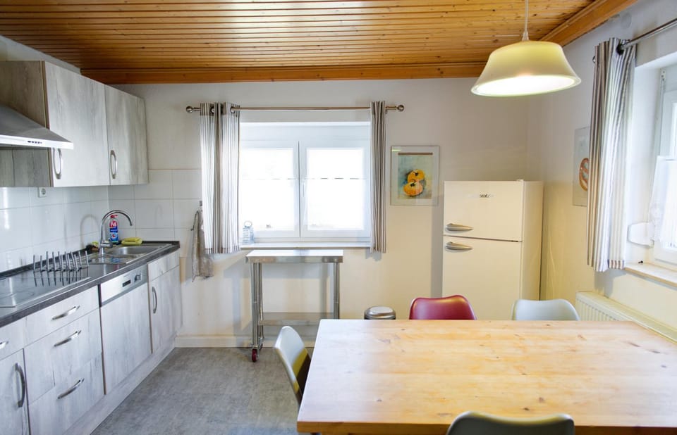 Monteurwohnung bei Crailsheim Feuchtwangen Bed and Breakfast in Baden-Württemberg