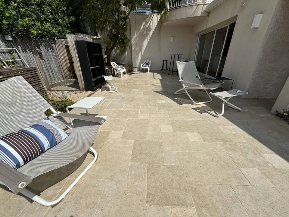 Villa rénovée proche plage Gigaro, vue mer, terrasse - FR-1-726-53 Apartment in La Croix-Valmer