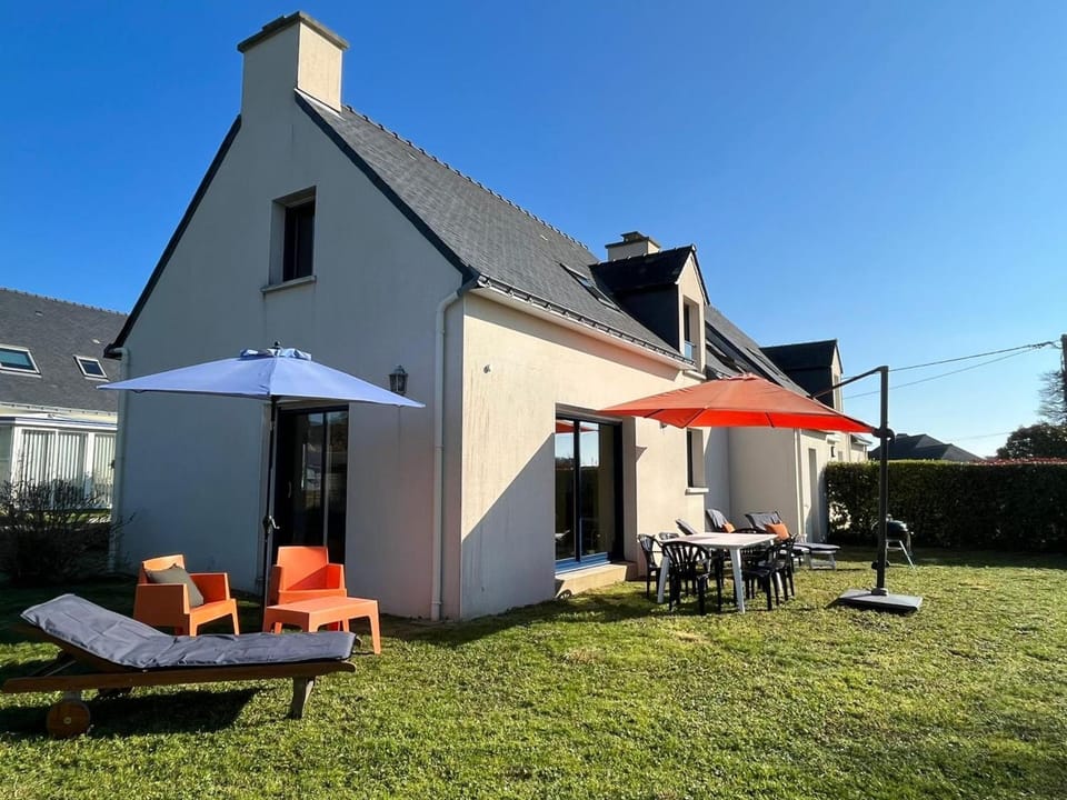 Maison moderne 6 pers, proche Port Crouesty et plages, Wi-Fi, jardin, idéale pour familles - FR-1-775-22 House in Arzon