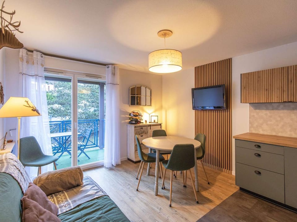 Duplex rénové T3 proche centre de Cauterets - FR-1-401-312 Apartment in Cauterets