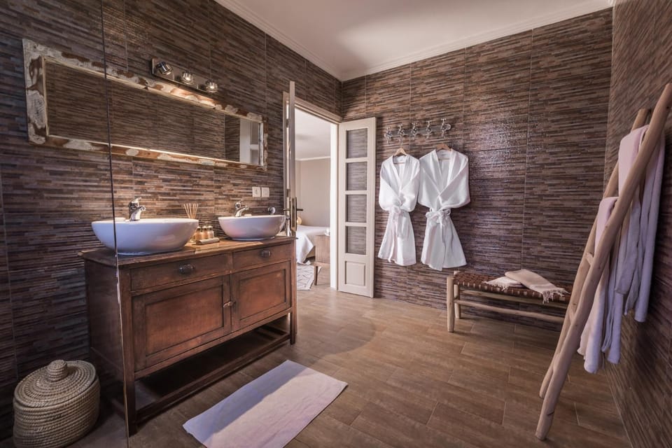 Shower, Bathroom, towels