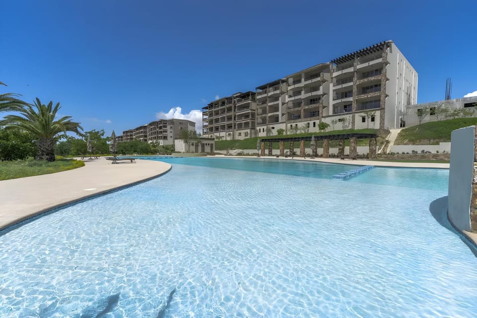 Property building, Swimming pool