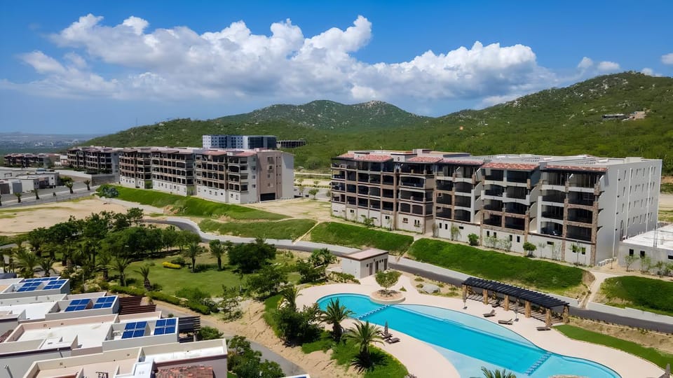 Property building, Swimming pool