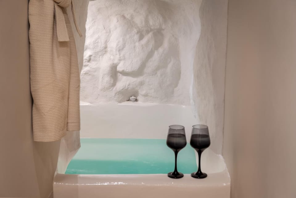 Hot Tub, Hot Tub