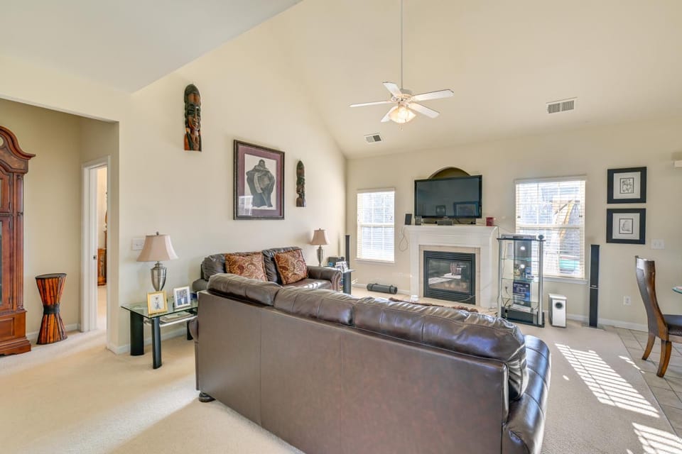 6 Mi to Charlotte Motor Speedway: Home w/ Fire Pit House in Concord