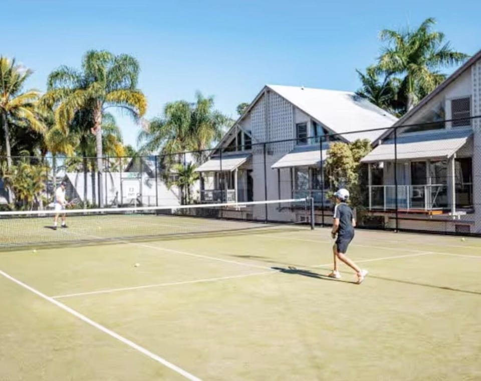 Coastal Modern 3 Bedroom Townhouse Apartment in Noosaville