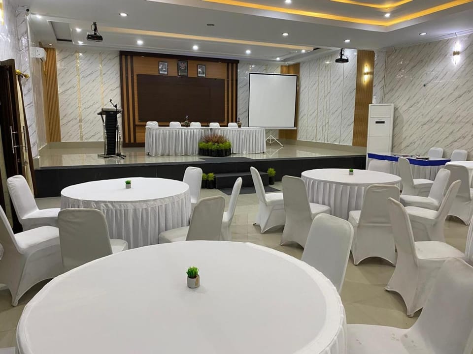 Meeting/conference room