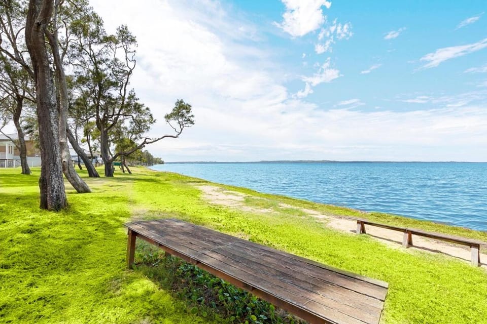 Kushala Lake House - 5 Bed Serenity House in Central Coast