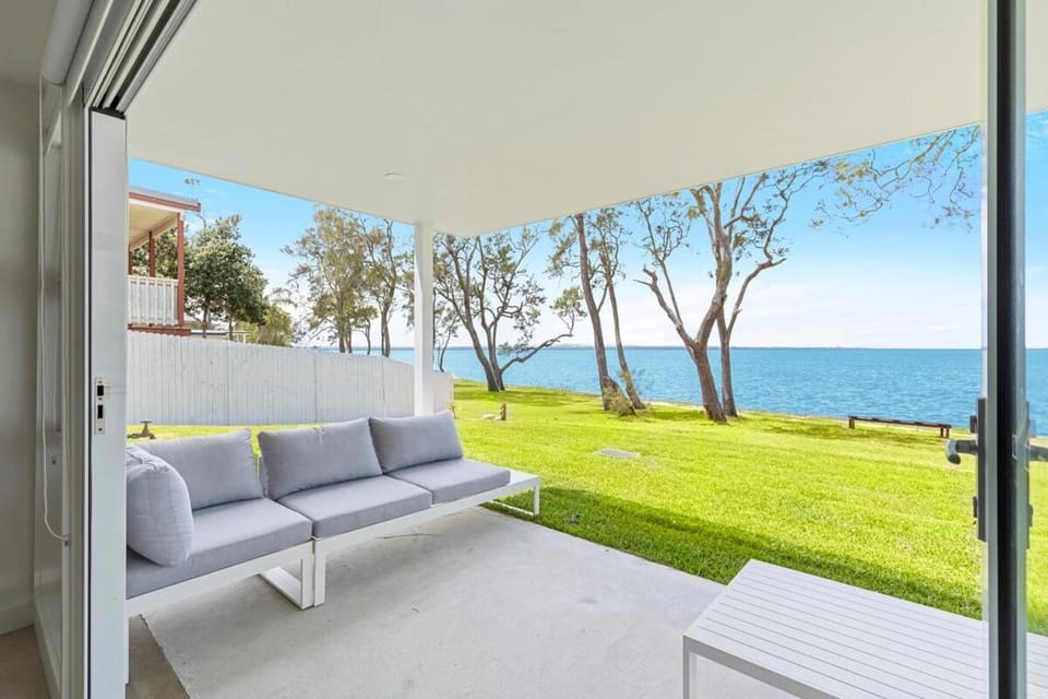 Kushala Lake House - 5 Bed Serenity House in Central Coast