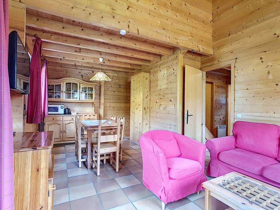 Demi-chalet cosy 6 pers à La Clusaz avec Wifi & Animaux admis - FR-1-818-100 Apartment in La Clusaz