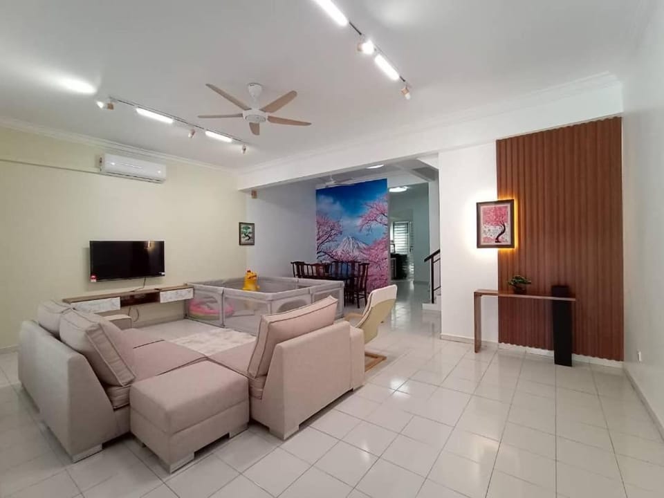 Cheerfull-Cozy Japanese Style House in Penang