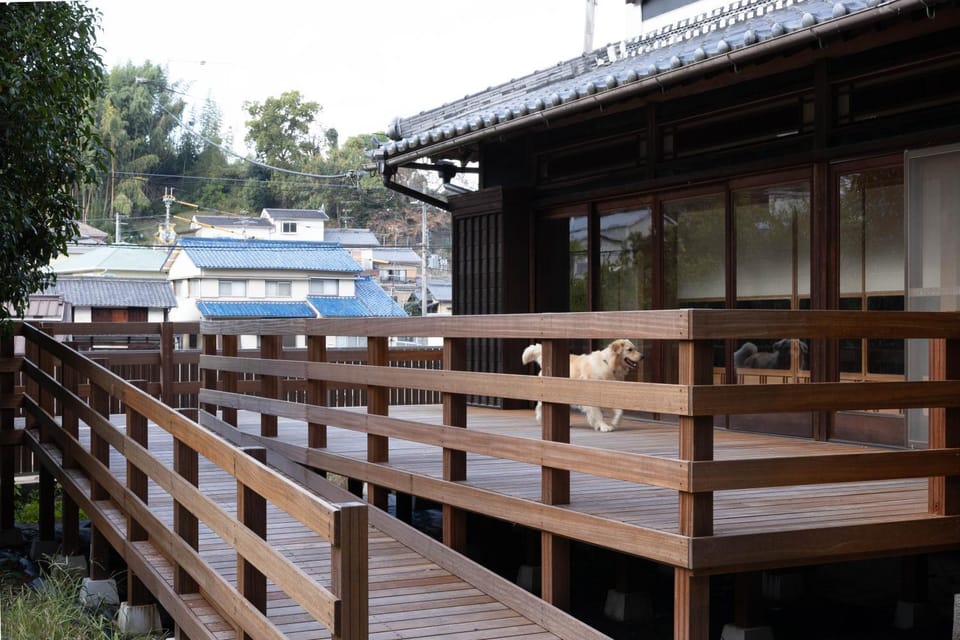 Property building, Balcony/Terrace, pet friendly