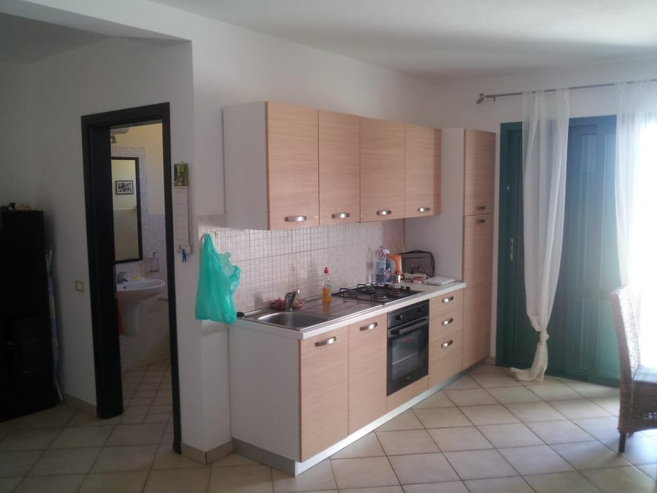 Balcony/Terrace, Kitchen or kitchenette, Living room, Dining area