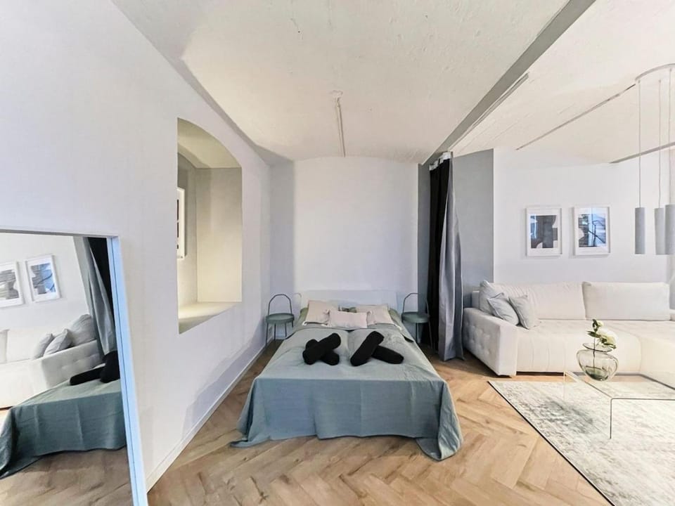 1 BR Studio - ZENTRAL - TERRASSE - KAFFEE - BUSINESS - WIFI - KÜCHE Apartment in Wiesbaden