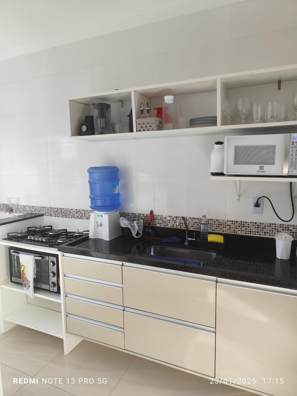 casa nova com ar condicionado e wi-fi ha 4 min do mar House in State of São Paulo