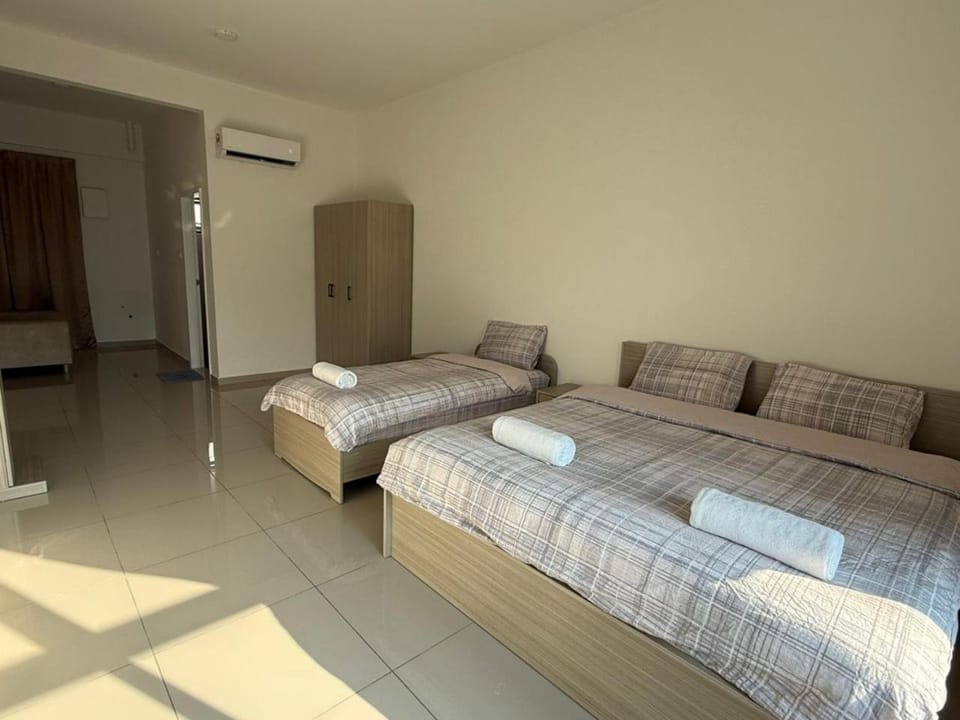 Photo of the whole room, Bedroom, air conditioner