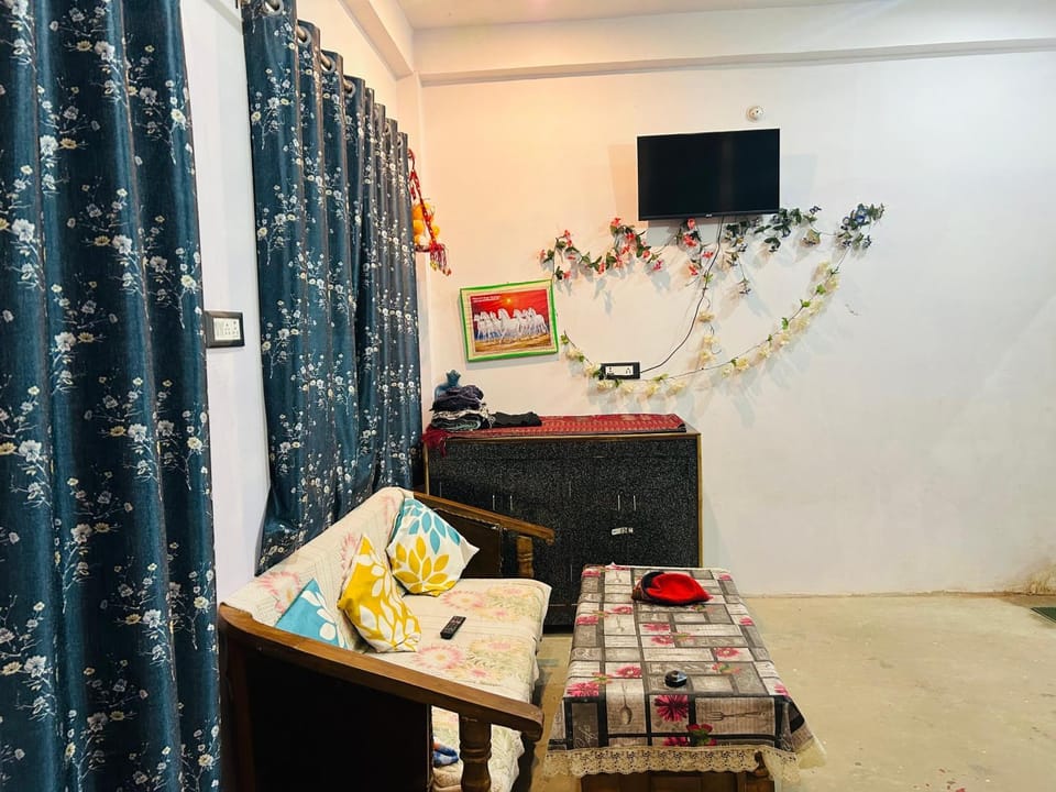 Prayag Homestays Himansh Vacation rental in Uttar Pradesh