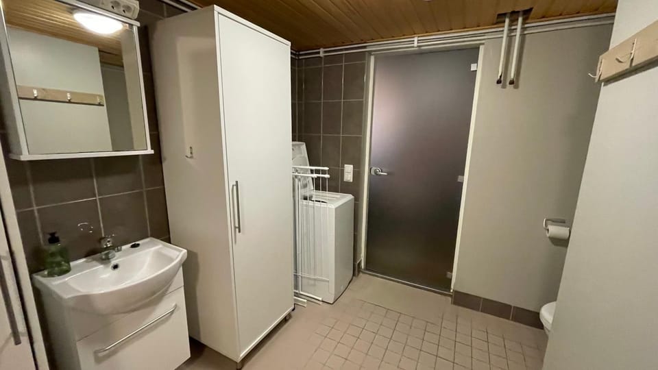 Bathroom, washing machine