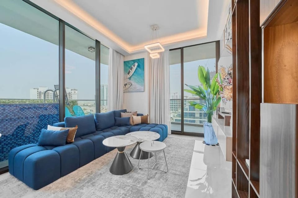 FAM Living - Samana Park Views - Brandnew 1Bed Apartment in Dubai