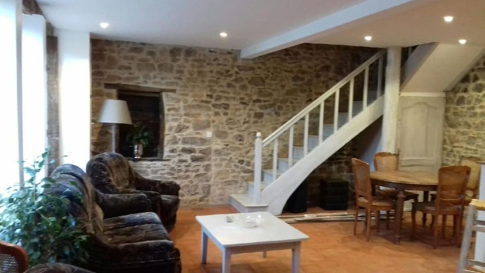 Gîte D Arsonval House in Nouvelle-Aquitaine