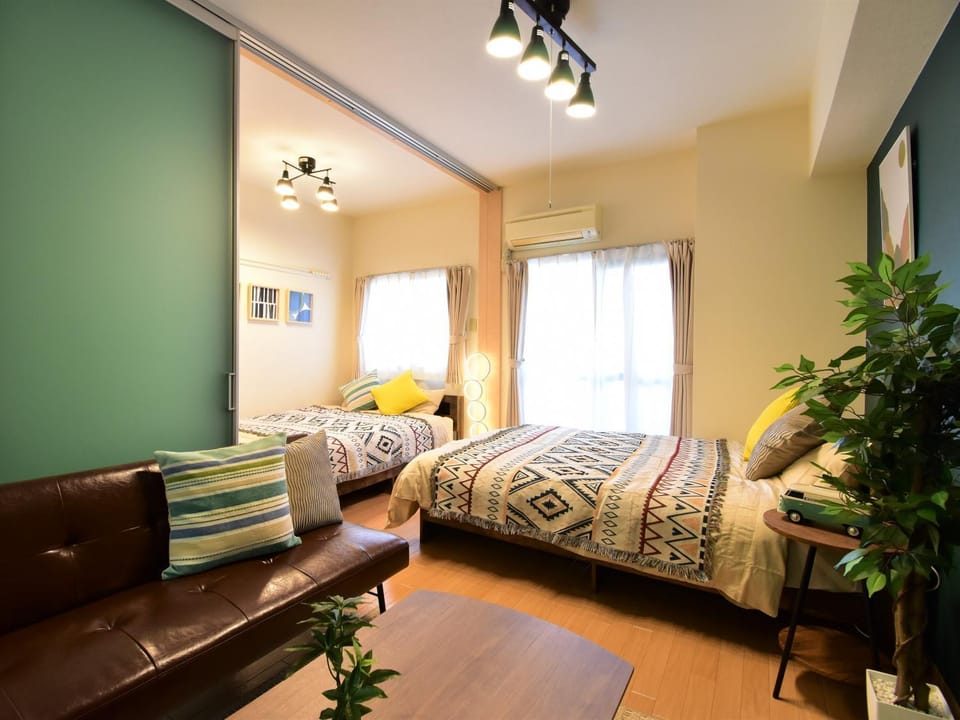Bed, TV and multimedia, Living room, Bedroom