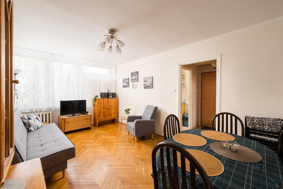Communal lounge/ TV room, Bed, TV and multimedia, Living room, Photo of the whole room, Seating area, Dining area, Evening entertainment