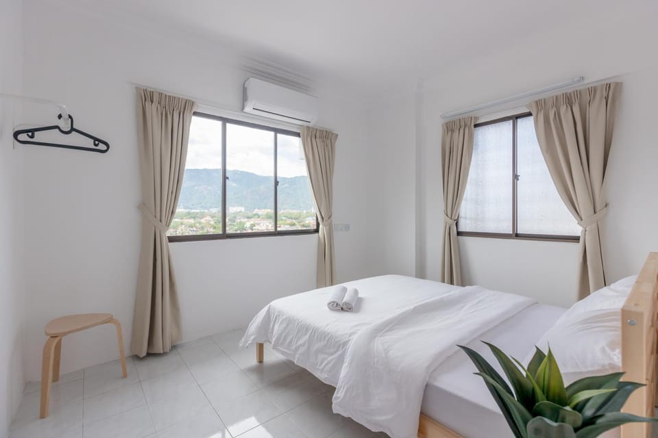 Eastern Apt, Jelutong Apartment in George Town