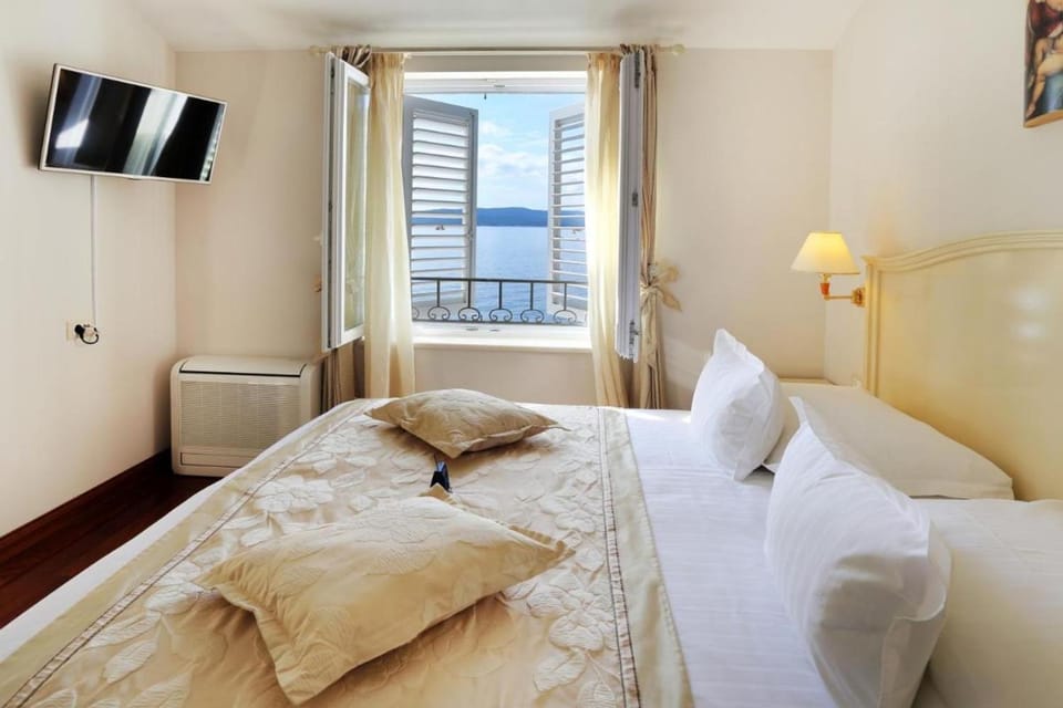 Hotel Sunceva Postelja Brela - Luxury Apartment with Balcony and Panoramic View Apartment in Brela