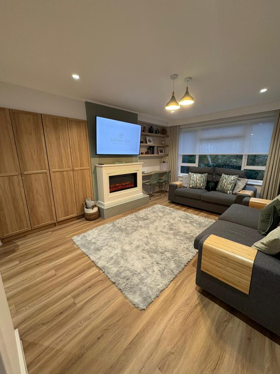 Communal lounge/ TV room