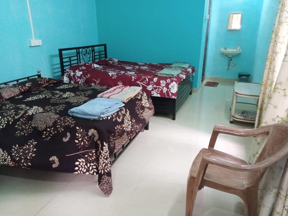 Bed, Photo of the whole room