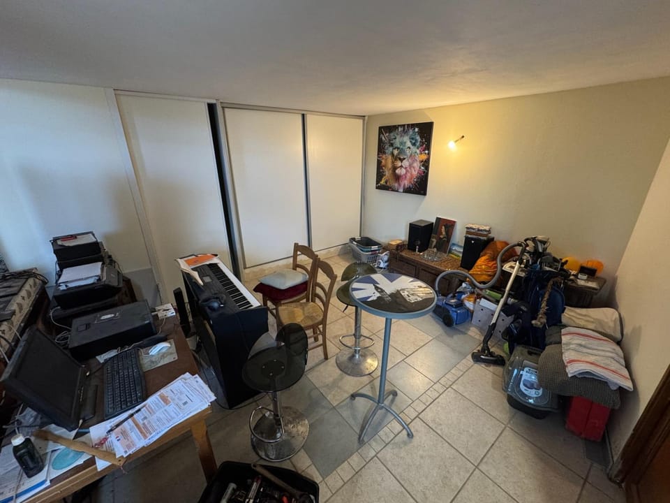 Property building, Living room