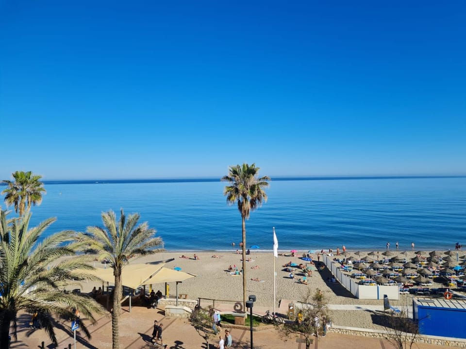 Fuengirola center beachfront Yate Apartment in Fuengirola
