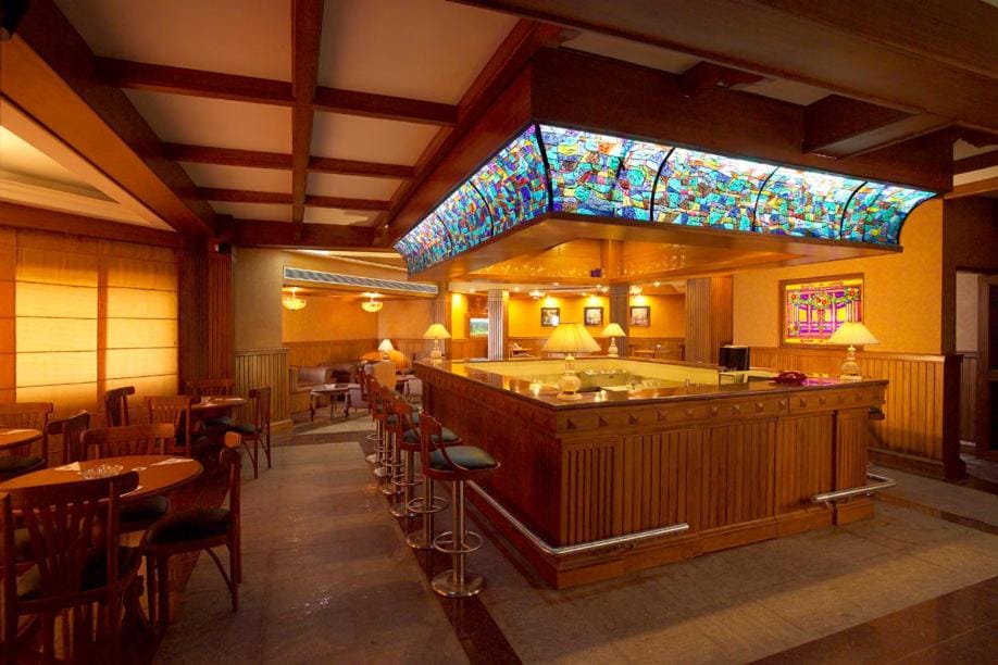 Lounge or bar, Lounge or bar
