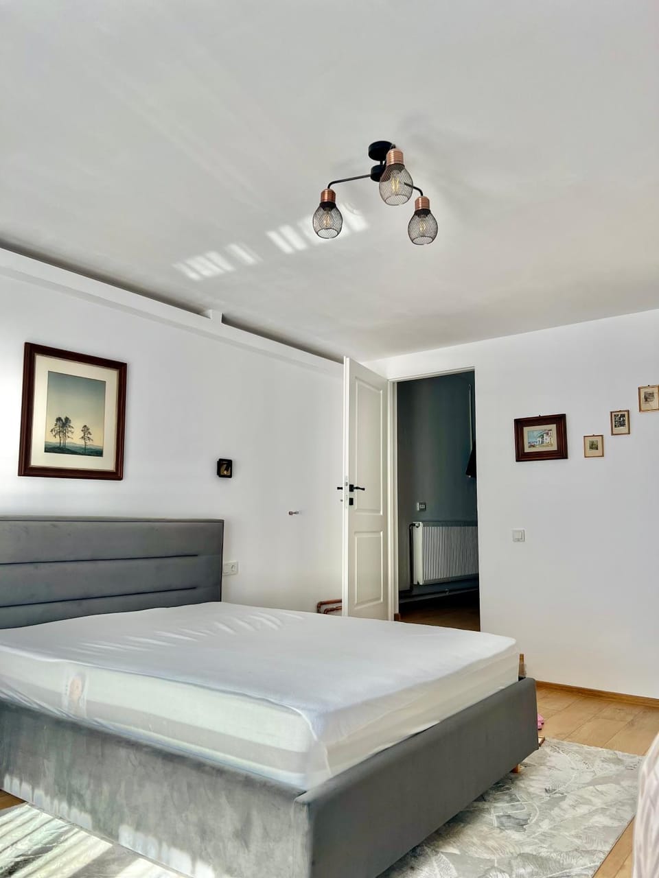 Bed, Decorative detail, Bedroom