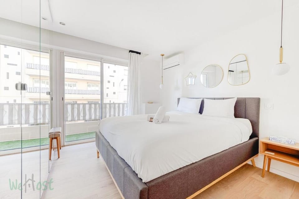 Bed, Photo of the whole room, Bedroom, air conditioner