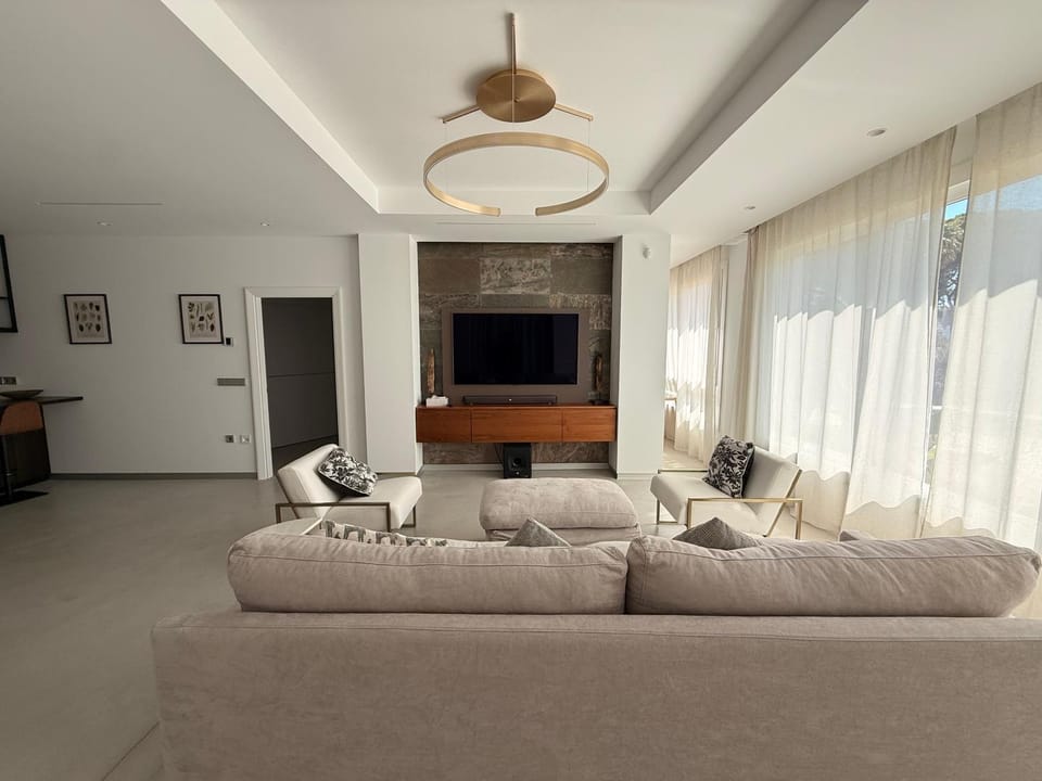 ALGAIDAMAR BEACH LUXURy Apartment in Sitio de Calahonda