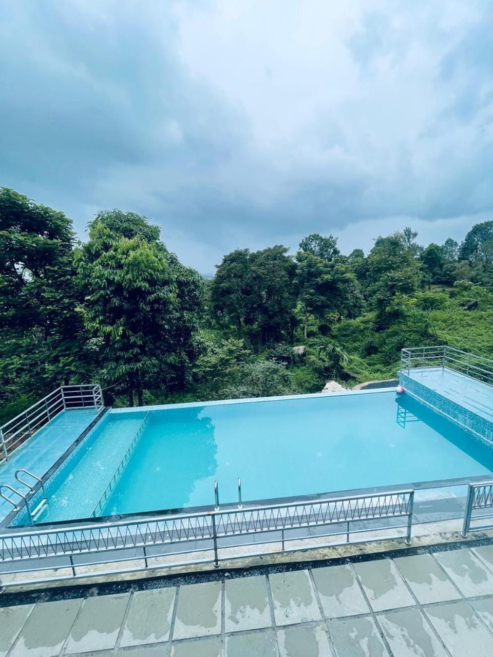 Swimming pool, Swimming pool