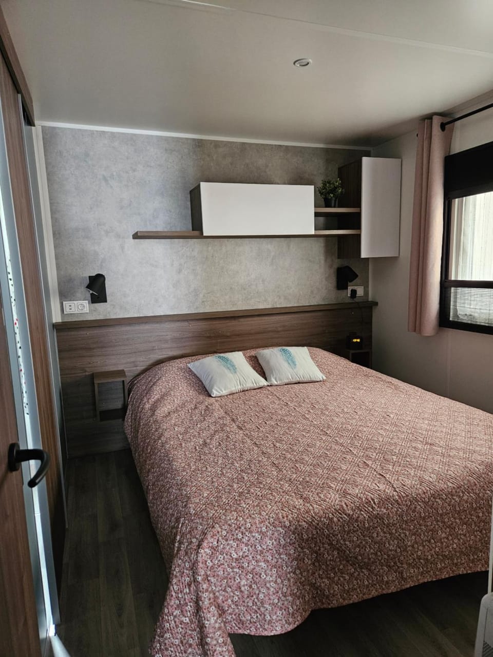 Chez Sandy et Romain Campground/ 
RV Resort in Saint-Jean-de-Monts