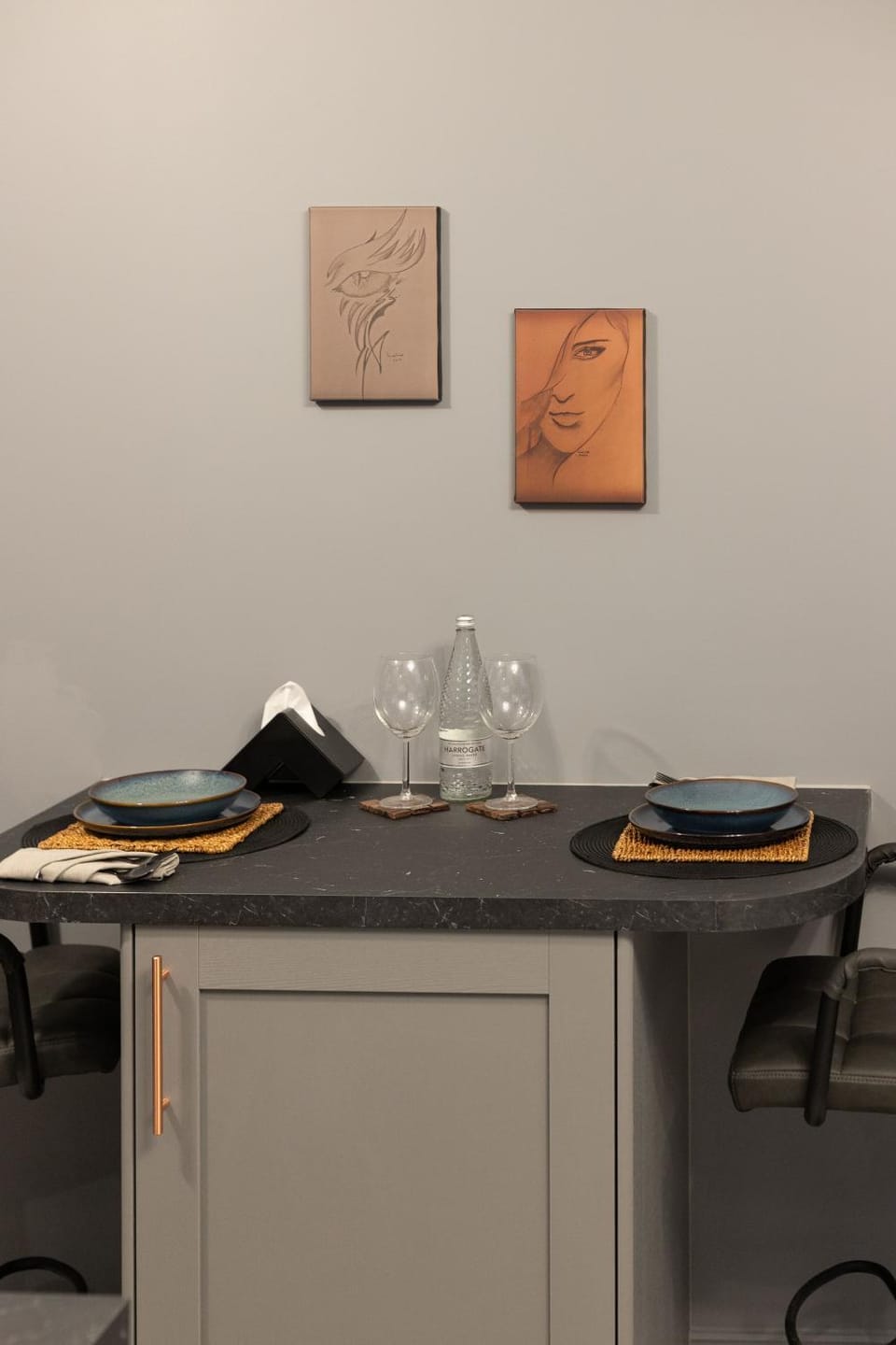 Decorative detail, Dining area