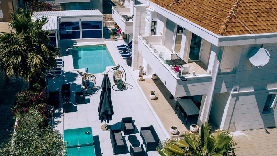 Property building, Swimming pool