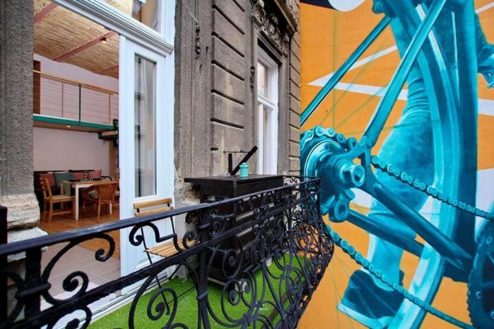 Canga Downtown Studio for 6ppl, balcony, projector Apartment in Budapest
