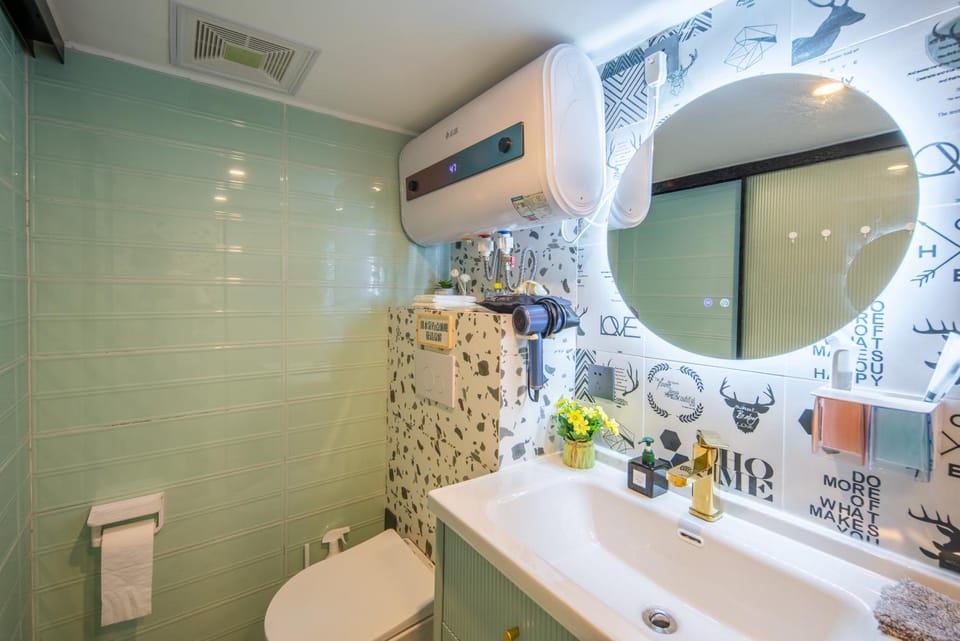 Toilet, Bathroom