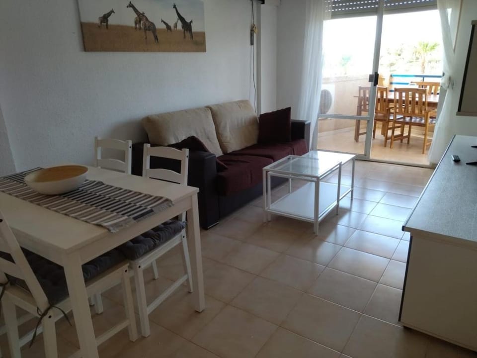 Apartamento cerca del mar, bonitas vistas, 2 habitaciones Apartment in Mil Palmeras