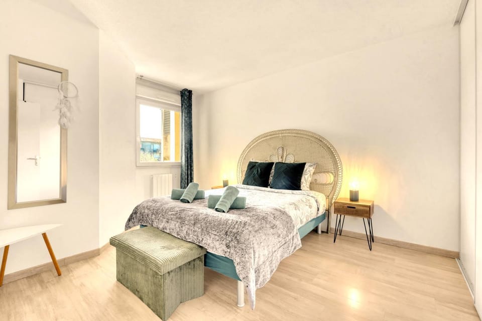 Le Montaigne-Clim-Parking Privé-Tramway-Airbus-MEETT Apartment in Toulouse