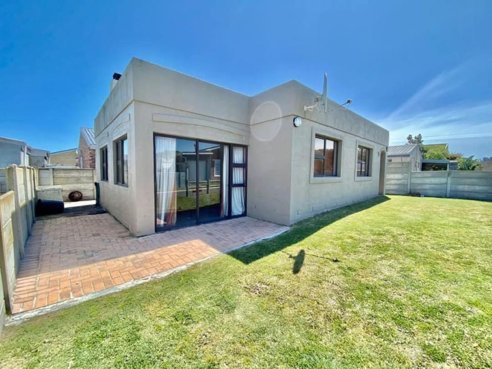 Property building, Day, Garden view