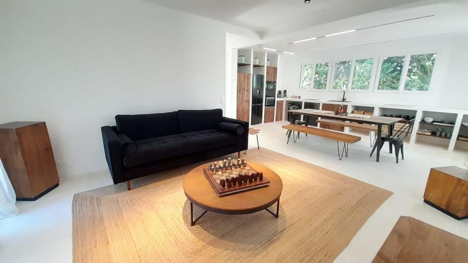 Communal lounge/ TV room, Living room